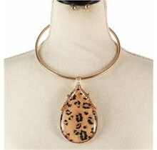 Love and Leopard Necklace Set - Gold