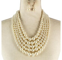 In The Layer Five Strand Pearl Necklace Set - Cream