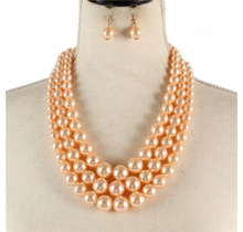 Triple Threat Pearl Necklace Set - Champagne