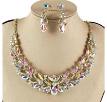 Full Bloom Necklace Set - Gold Iridescent