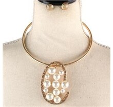 So Hooked Pearl Necklace Set - Gold