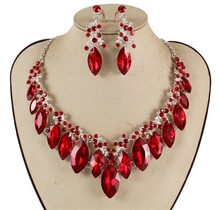 Your Highness Necklace Set - Red