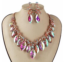 Your Highness Necklace Set - Rose Gold Iridescent