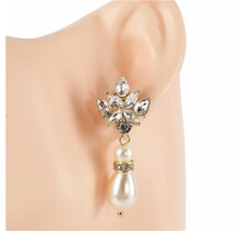 Little Things Pearl Earrings - Gold