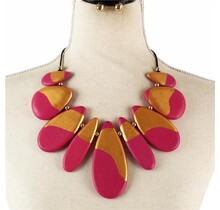 Knock On Wood Necklace Set - Fuchsia