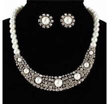 Back In Time Pearl Necklace Set - Silver