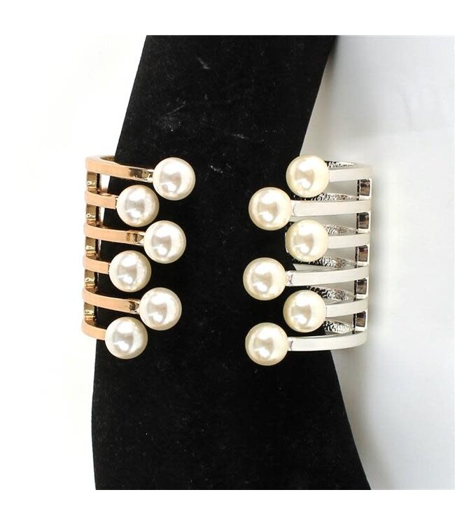 Meet In The Middle Pearl Cuff