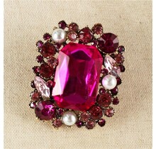 Out Tonight Brooch - Fuchsia