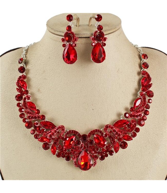 Slow Dance Necklace Set - Red