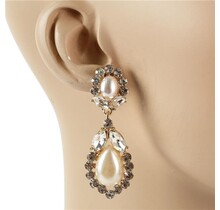 Stone Love Pearl Earrings - Gold
