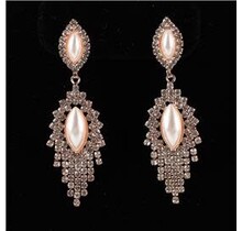 She's Elegant Pearl Earrings - Rose Gold