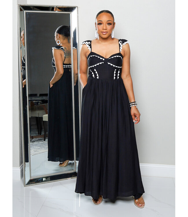 Perfect Contrast Midi Dress