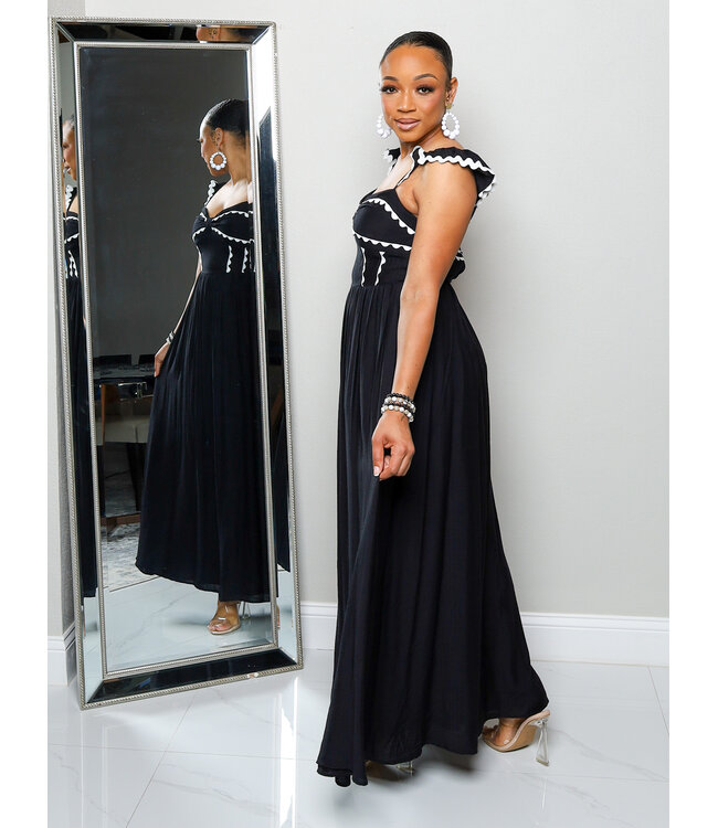 Perfect Contrast Midi Dress