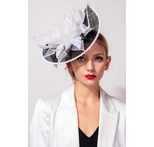 Classic Contrast Fascinator - Black/White