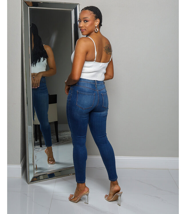 PERFECT FIT CAMI TOP WHITE