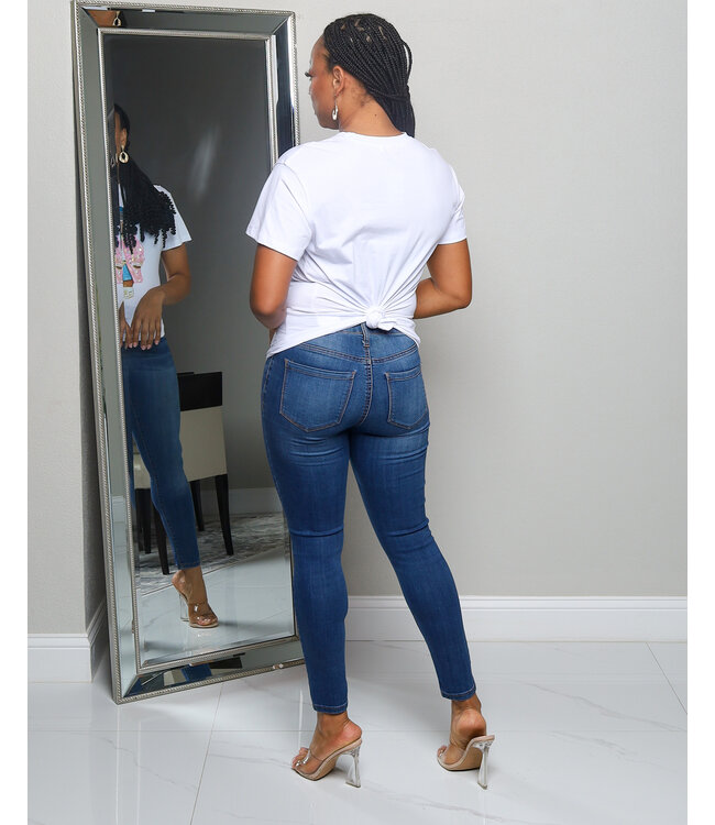 CATCH MY VIBE BEAR GRAPHIC T-SHIRT