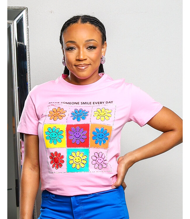 MAKE SOMEONE SMILE GRAPHIC T-SHIRT