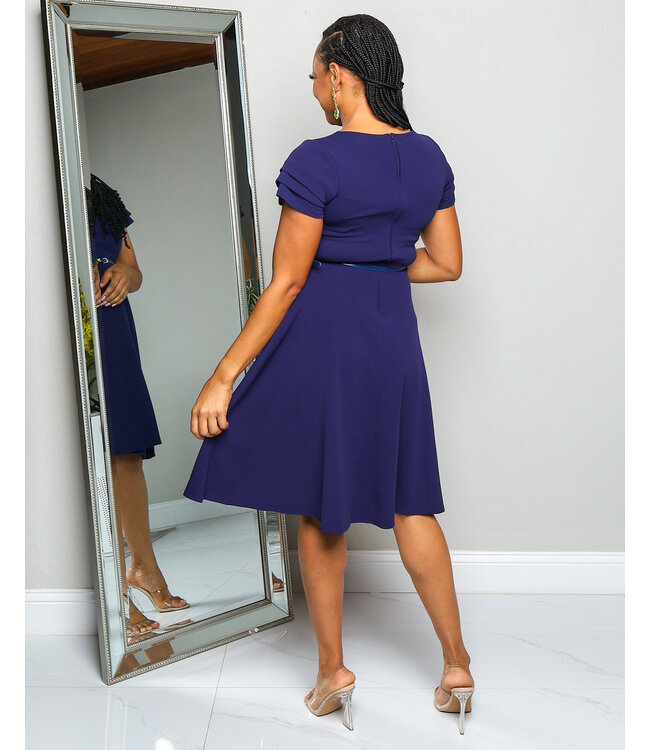 MAKE YOUR MOVE BELTED DRESS NAVY