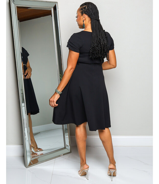 MAKE YOUR MOVE BELTED DRESS BLACK