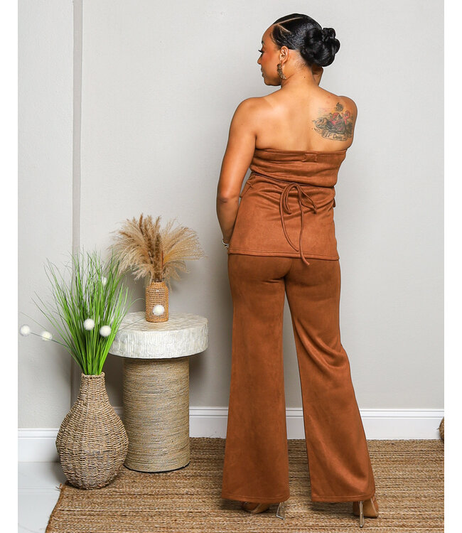 OWN THE MOMENT SUEDE PANT SET