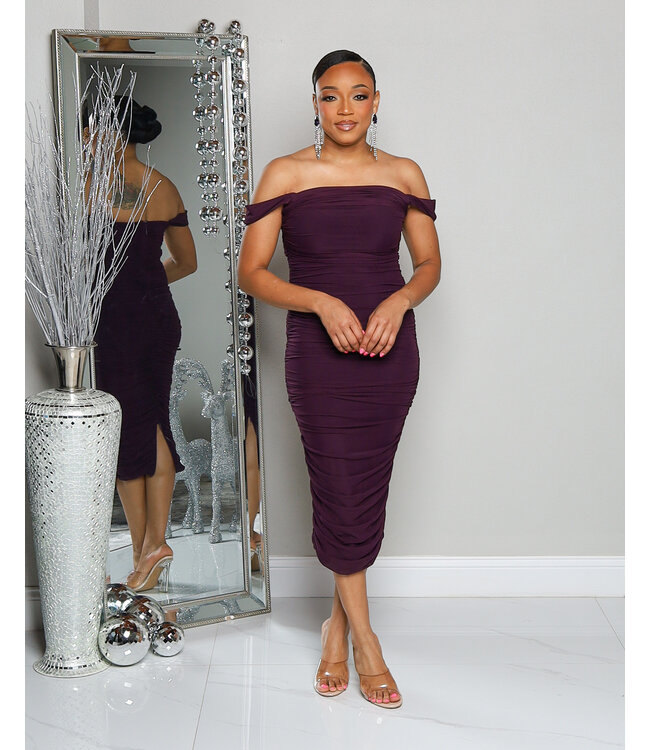 ABOVE AVERAGE RUCHED DRESS PLUM