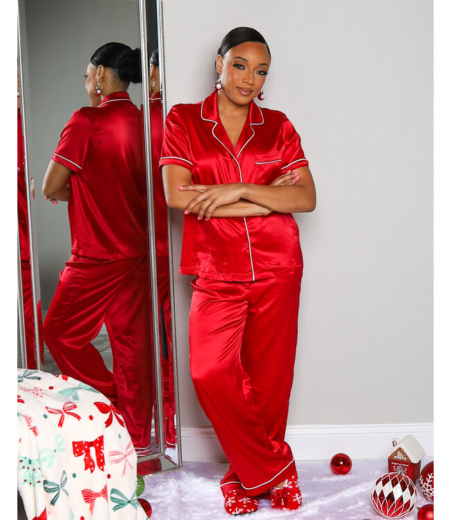 FEELING FESTIVE PAJAMA PANTS SET
