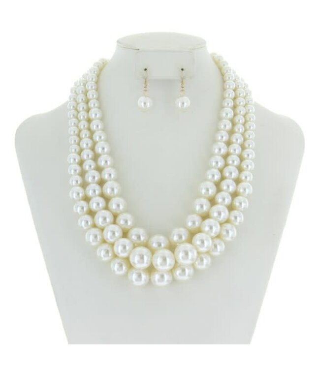 Triple Threat Layered Pearl Necklace Set - Cream