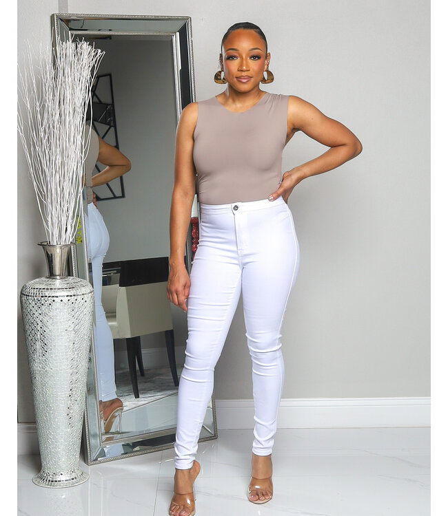 BASIC NEEDS SEAMLESS BODYSUIT - MOCHA