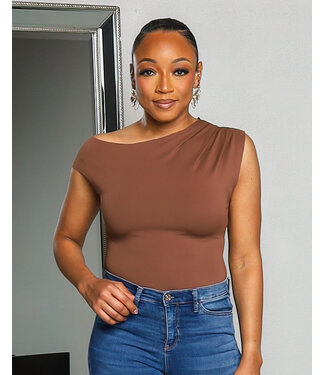 OFF BALANCE SEAMLESS BODYSUIT - BROWN