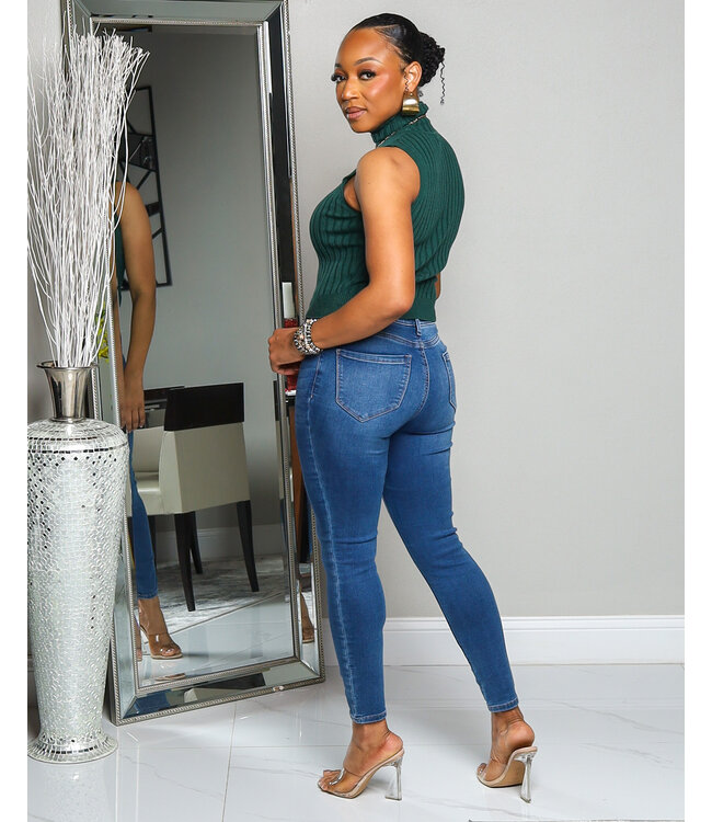 WARM ME UP TUTRLE NECK TOP - DARK EMERALD