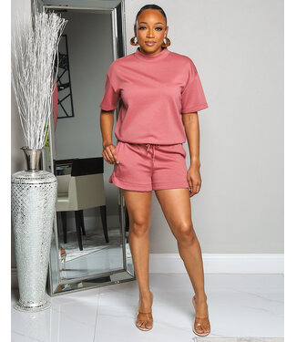 STAYING LOW KEY SHORTS SET - WINTER ROSE