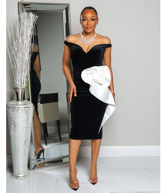 MIXED SIGNALS FLOWER MIDI DRESS