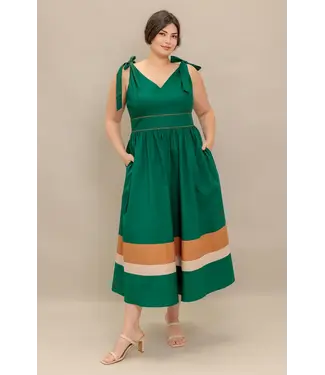 PLUS BORDER LINE DRESS