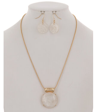 Center Attention Necklace Set - White