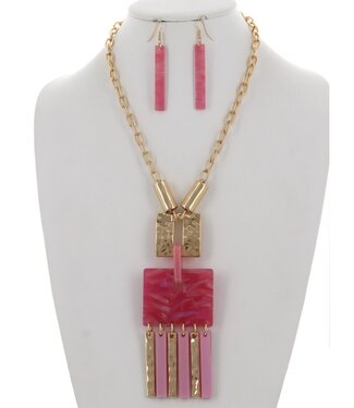 Leave With A Bang Necklace Set - Pink
