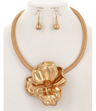 Bloom Over Necklace Set - Gold