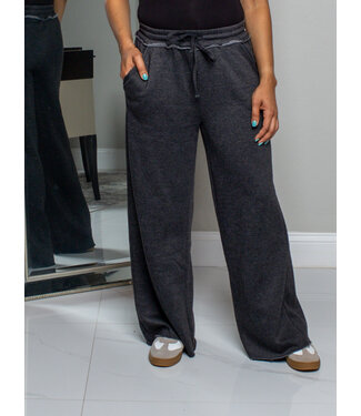 ESSENTIAL COMFORT PANTS - BLACK