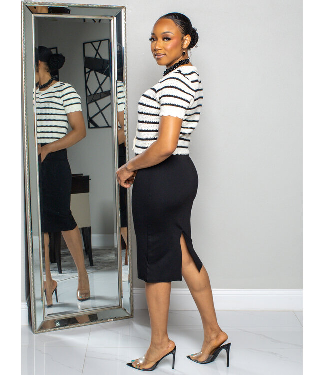 Tight Knit Buttoned Top - Black