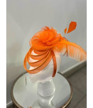 DIFFERENT BREED FASCINATOR - ORANGE