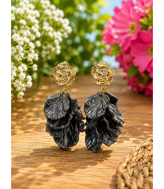 STACKING PETALS EARRINGS - BLACK