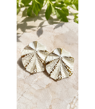 Flora Ripple Earrings - Ivory