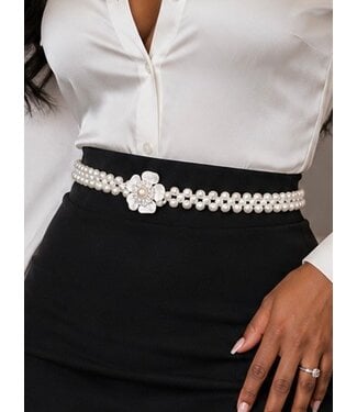 Classic Petals Pearl Belt