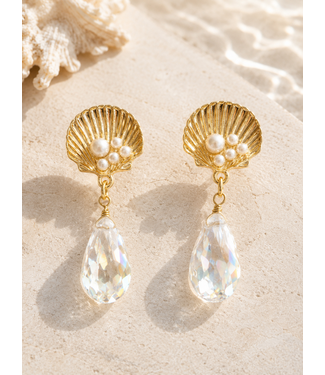 Pearls By The Sea Earrings - Gold