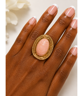 Head Turner Ring - Pink