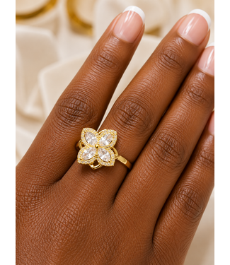 Floral Poise Ring - Gold