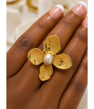 Golden Flower Ring - Pearl