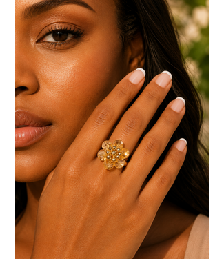 Close Details Flower Ring - Topaz