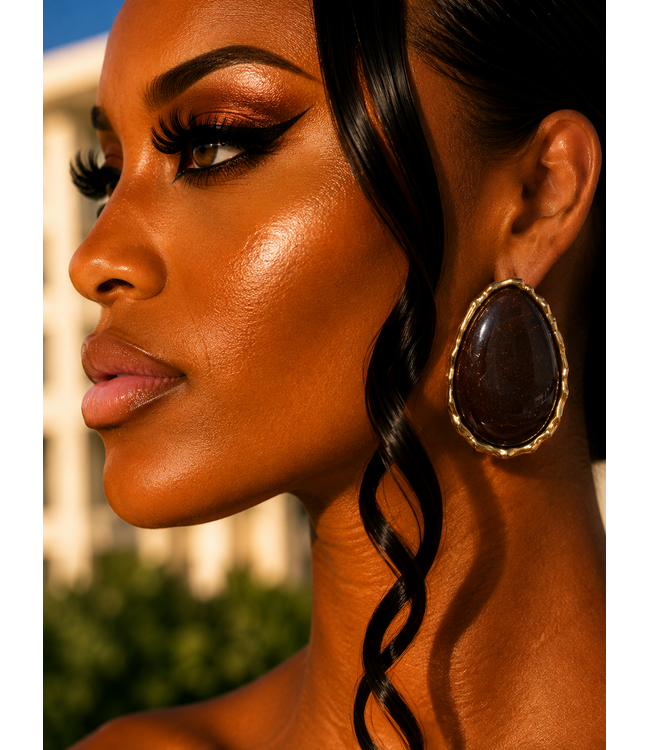 Main Character Energy Earrings - Brown