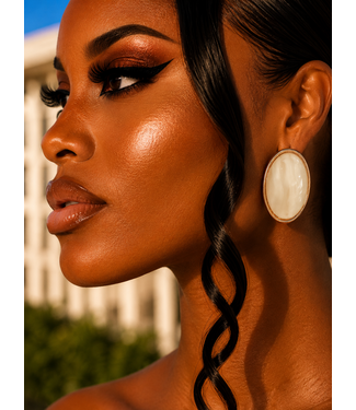 Special Portrait Earrings - Ivory
