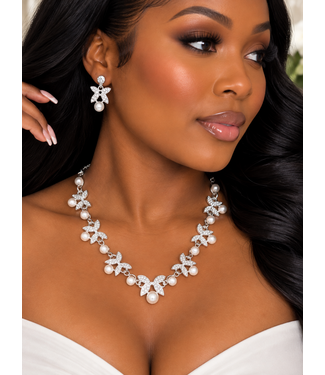 Best Dressed Pearl Necklace Set - Silver